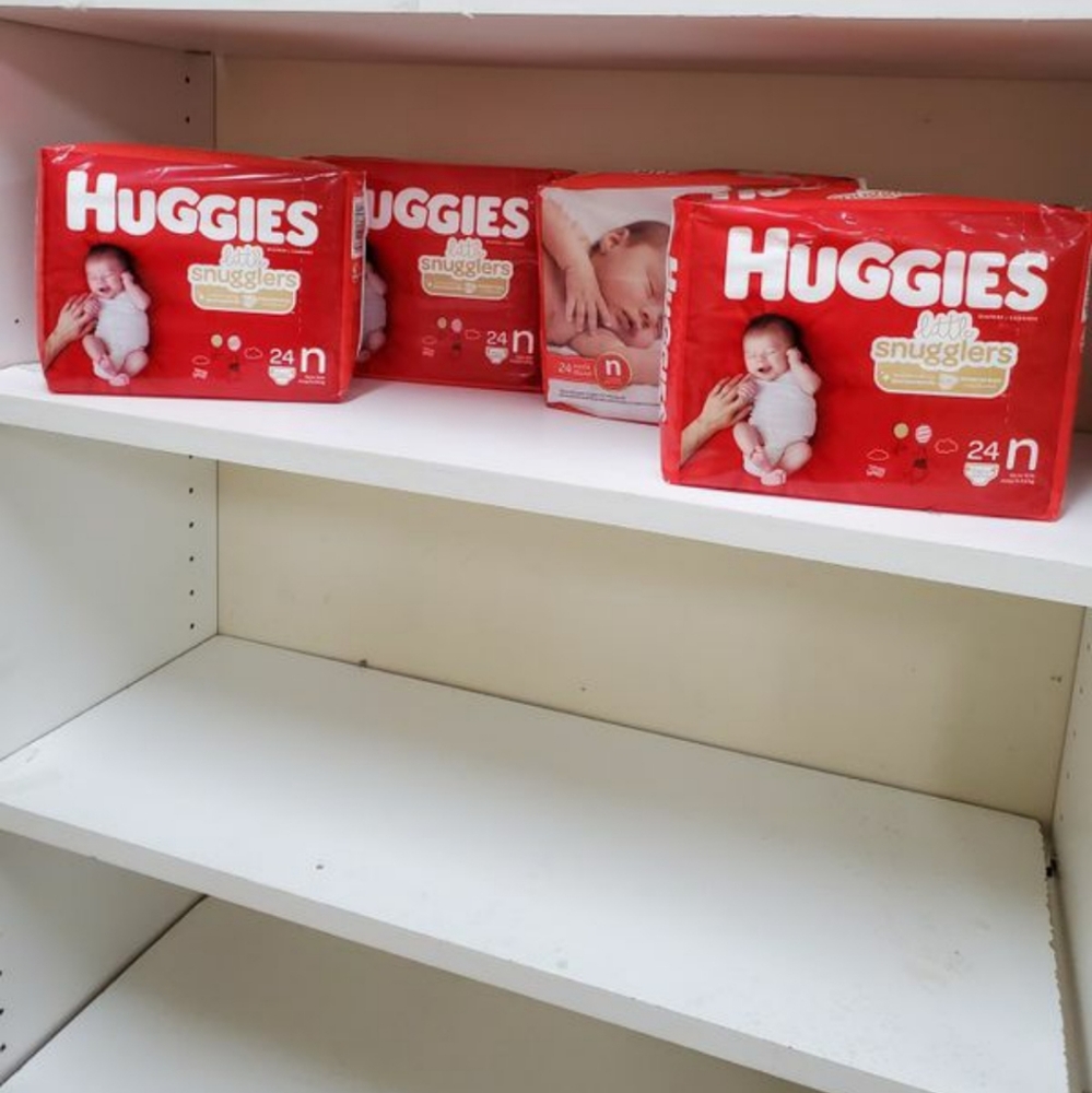 4x 25 Newborn Diapers Huggies